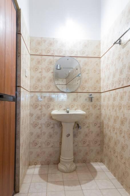 Villa Barbosa, 2 Bhk Villa & Luxury Rooms Near Colva, Sernabatim, Benaulim Beach Экстерьер фото